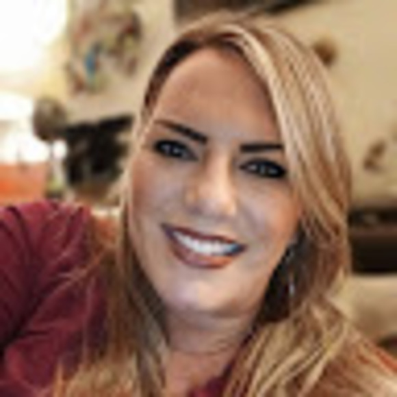 Meet your Posher, Loribeth - Picture 1 of 1